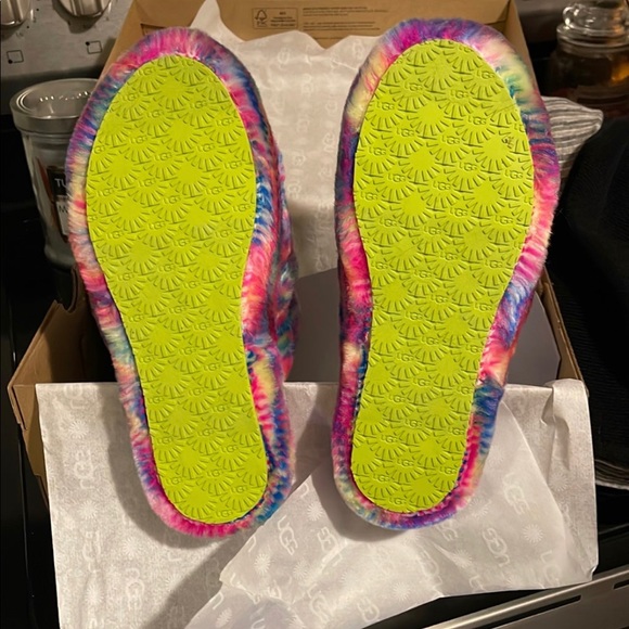 UGG Fluff Yeah Slides Multi Color size 5 - Picture 3 of 3